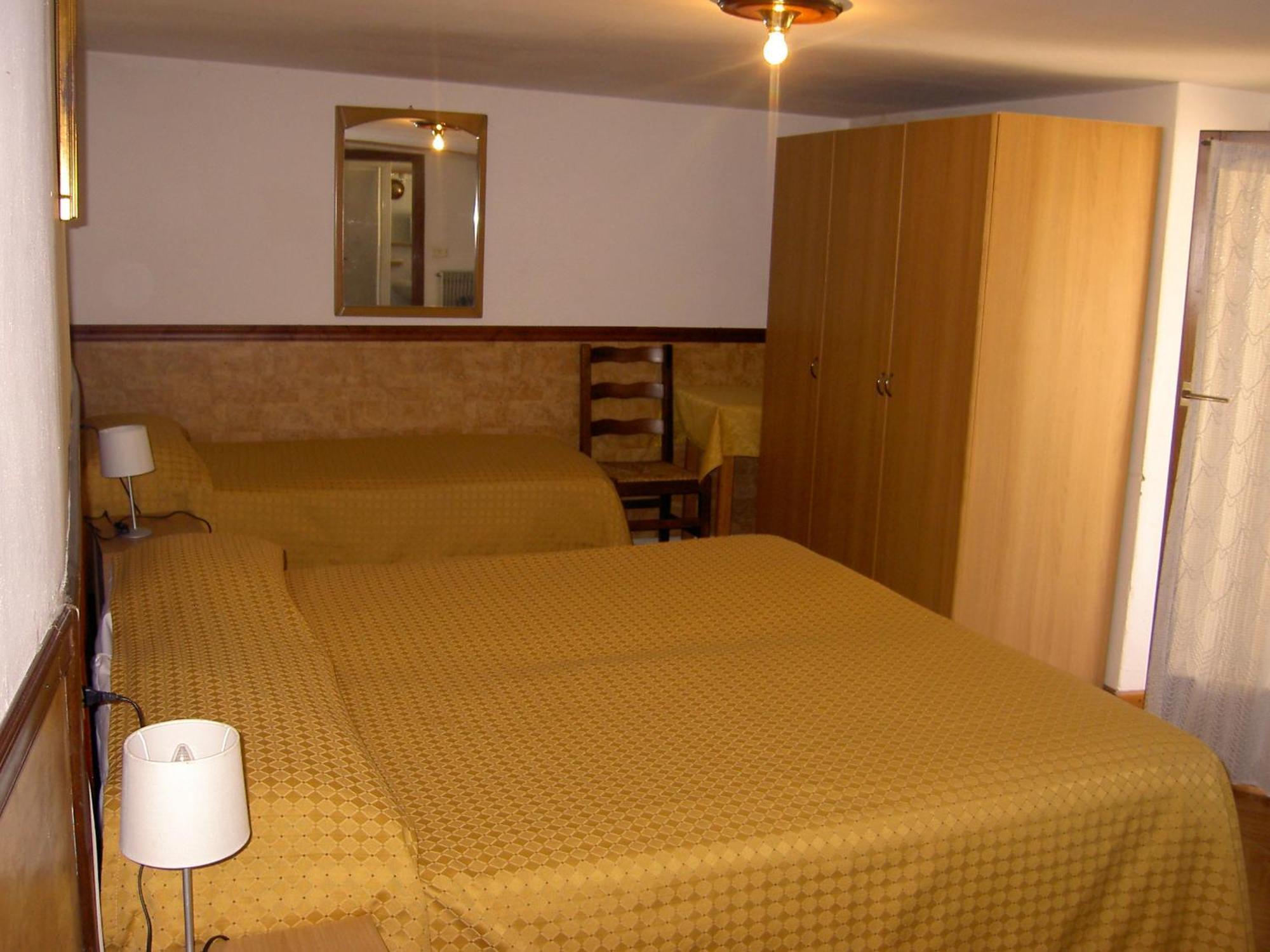 Hotel Doria Nago Екстериор снимка