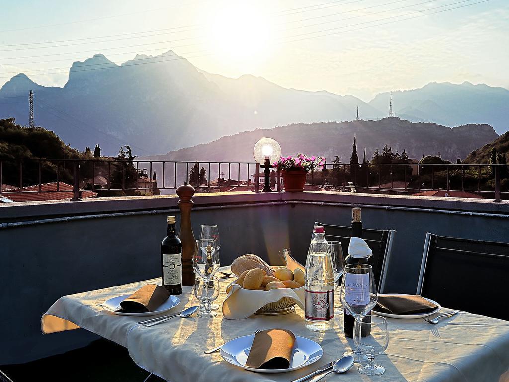 Hotel Doria Nago Екстериор снимка