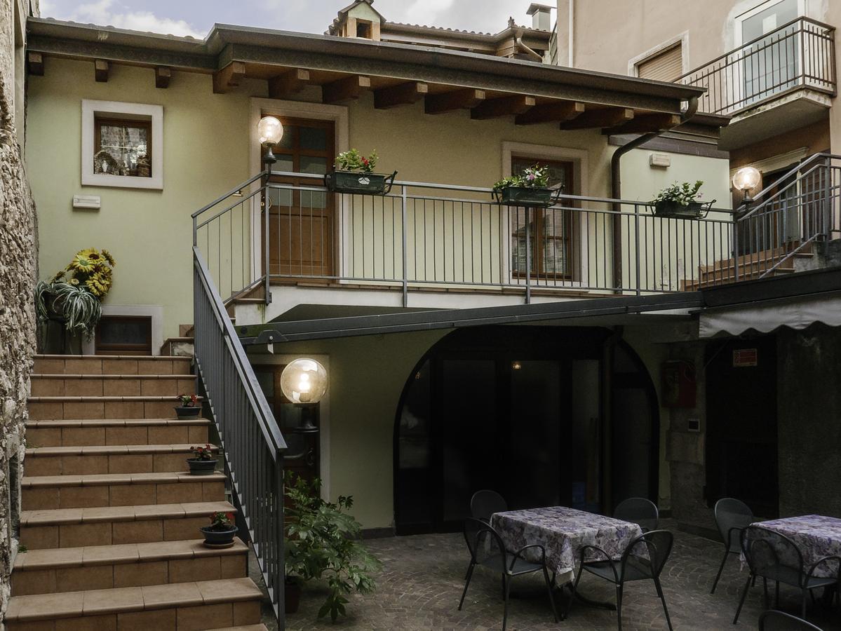 Hotel Doria Nago Екстериор снимка