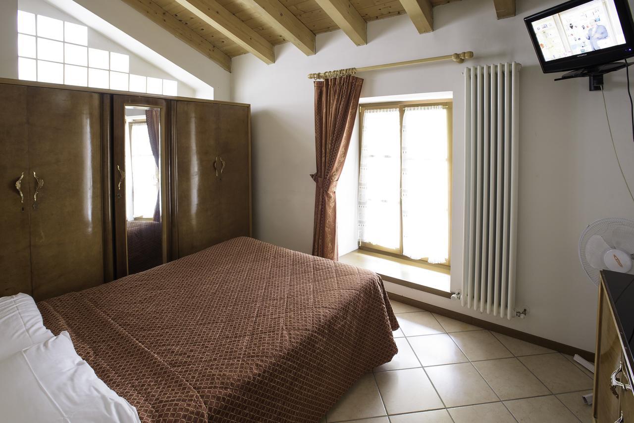 Hotel Doria Nago Екстериор снимка